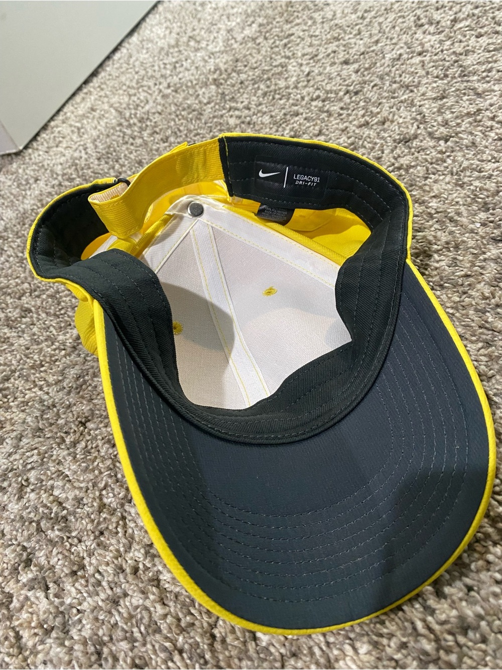 Nike Bright Yellow Baseball Cap with White Swoosh NWOT - Picture 2 of 2